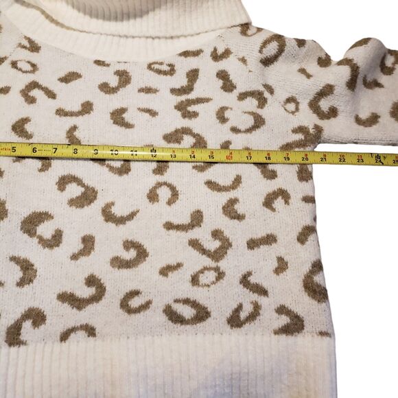 NYDJ  Chunky Cow Neck Cream Chetah Size Small Oversized Cozy Cotton Blend - Picture 4 of 8